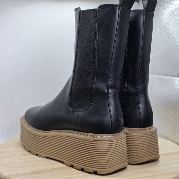 Womens Szie 8 - H&M platform Chelsea boots - black upper and a beige/gum sole - Picture 7 of 10